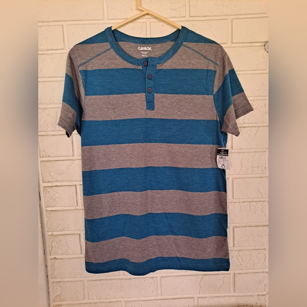 Rue21 Carbon blue & gray striped t-shirt,  small